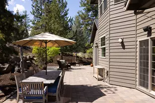 3193 N W Colonial Dr, Bend, OR 97703 - Photo 42
