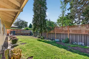 2432 London Cir, Medford, OR 97504 - Photo 30