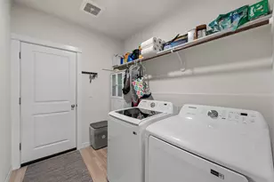3734 SW Lava Pl, Redmond, OR 97756 - Photo 16