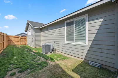 3734 SW Lava Place, Redmond, OR 97756 - Photo 20