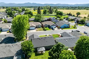 1935 Walnut Grove Ln, Central Point, OR 97502 - Photo 40
