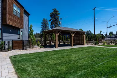 20520 NE Empire Avenue, Bend, OR 97701 - Photo 42