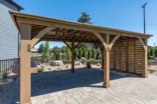 20520 NE Empire Ave, Bend, OR 97701 - Photo 40