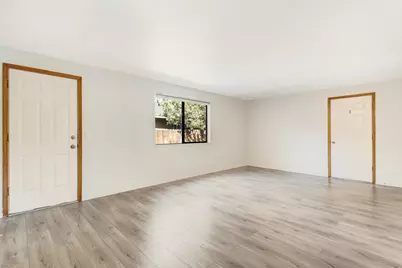 [Address not provided], Bend, OR 97701 - Photo 8