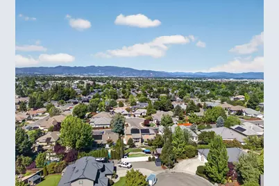 2258 Gene Cameron Way, Medford, OR 97504 - Photo 60