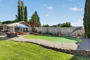 2258 Gene Cameron Wy, Medford, OR 97504 - Photo 46