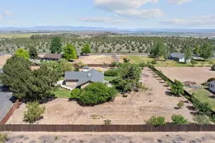 1945 NE Gentry, Madras, OR 97741 - Photo 24