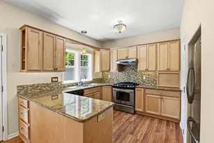 140 Jackson Creek Dr, Jacksonville, OR 97530 - Photo 8