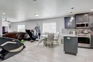 266 Reanna Way, Medford, OR 97501 - Photo 10
