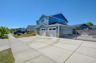 266 Reanna Way, Medford, OR 97501 - Photo 32