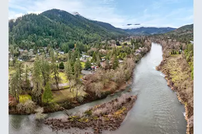 8730 Rogue River Highway, Grants Pass, OR 97527 - Photo 8