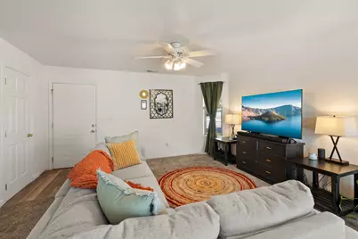 3015 Merriman Road #12, Medford, OR 97501 - Photo 4