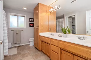 2928 Flint Ridge Ave, Medford, OR 97504 - Photo 14