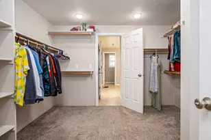 2928 Flint Ridge Ave, Medford, OR 97504 - Photo 12