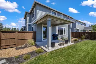 60933 SE Sydney Harbor Ct, Bend, OR 97702 - Photo 40