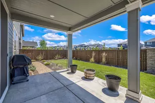 60933 SE Sydney Harbor Ct, Bend, OR 97702 - Photo 38