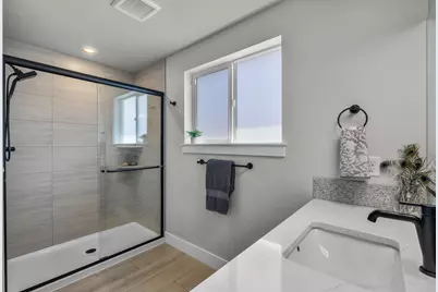 60933 SE Sydney Harbor Court, Bend, OR 97702 - Photo 28