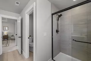 60933 SE Sydney Harbor Ct, Bend, OR 97702 - Photo 30
