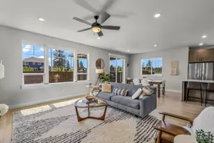 60933 SE Sydney Harbor Ct, Bend, OR 97702 - Photo 18