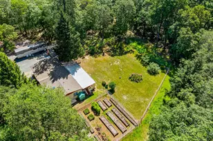 521 Boyer Rd, Grants Pass, OR 97526 - Photo 2