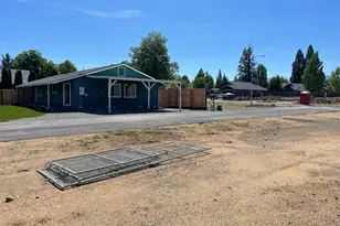 2216 Piazza Dr, Medford, OR 97501 - Photo 28