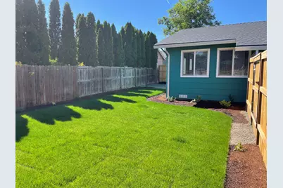 2216 Piazza Drive, Medford, OR 97501 - Photo 24