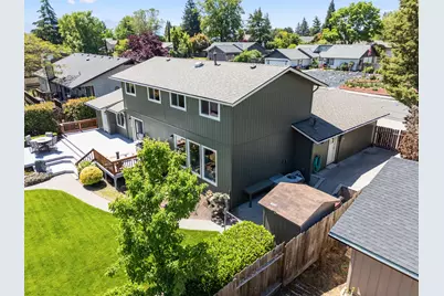 2642 Hawaiian Avenue, Medford, OR 97504 - Photo 52