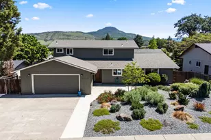 2642 Hawaiian Ave, Medford, OR 97504 - Photo 1