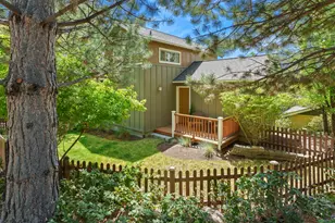 1940 NW Monterey Pines Dr, Bend, OR 97703 - Photo 24