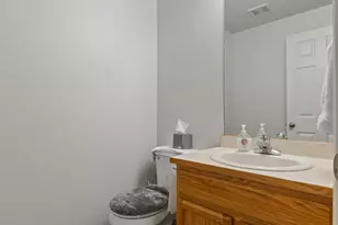 [Address not provided], Grants Pass, OR 97527 - Photo 4