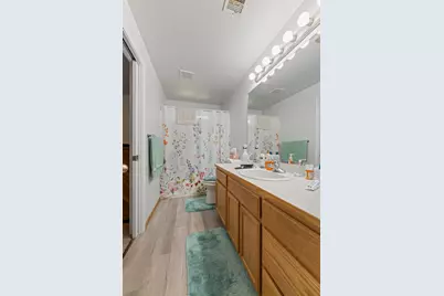 [Address not provided], Grants Pass, OR 97527 - Photo 8