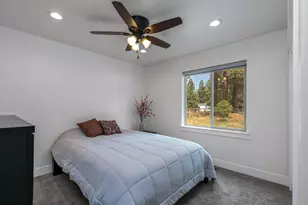 19525 River Woods Dr, Bend, OR 97702 - Photo 10
