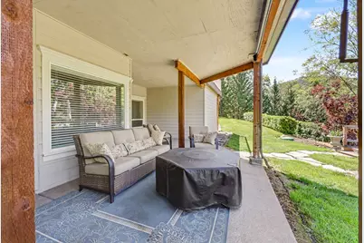 8993 John Day Drive, Gold Hill, OR 97525 - Photo 78
