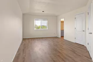 585 NE Redwood Ave, Redmond, OR 97756 - Photo 10