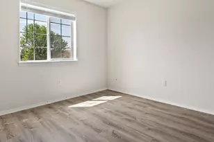 585 NE Redwood Ave, Redmond, OR 97756 - Photo 16