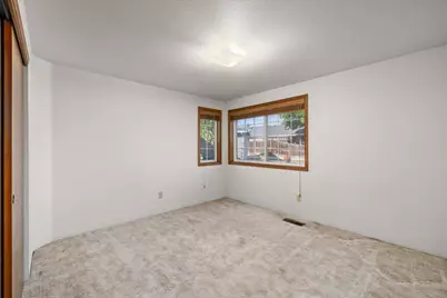 154 Silverwood Court, Central Point, OR 97502 - Photo 12