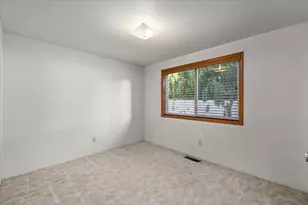 154 Silverwood Ct, Central Point, OR 97502 - Photo 14