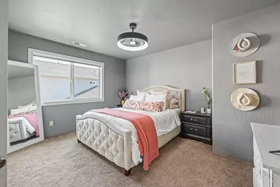 1043 Sandoz Street, Central Point, OR 97502 - Photo 22