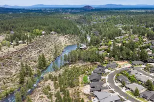 60886 SW Headwaters Loop, Bend, OR 97702 - Photo 56