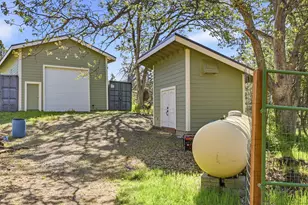 8351 Dead Indian Memorial Rd, Ashland, OR 97520 - Photo 40