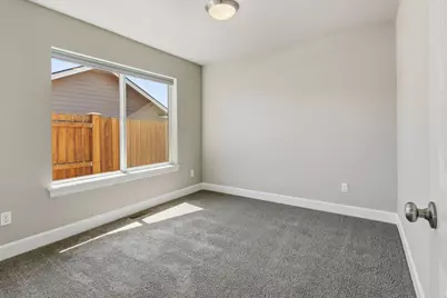 1717 NE 3rd Court, Redmond, OR 97756 - Photo 14