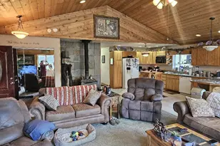 12261 Overland Dr, Klamath Falls, OR 97603 - Photo 10