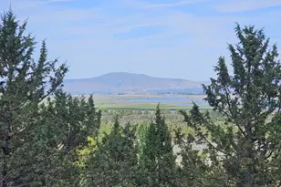 12261 Overland Dr, Klamath Falls, OR 97603 - Photo 4