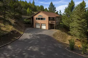 12261 Overland Dr, Klamath Falls, OR 97603 - Photo 48