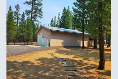 51998 Noble Fir, La Pine, OR 97739 - Photo 4