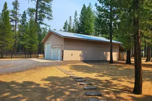 51998 Noble Fir, La Pine, OR 97739 - Photo 4