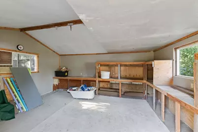 1033 Plumtree Lane, Grants Pass, OR 97526 - Photo 32