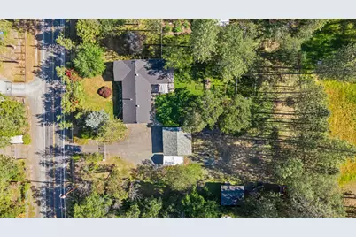 1033 Plumtree Lane, Grants Pass, OR 97526 - Photo 6