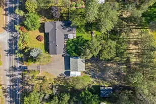 1033 Plumtree Ln, Grants Pass, OR 97526 - Photo 6