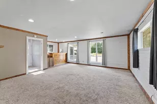 1033 Plumtree Ln, Grants Pass, OR 97526 - Photo 14